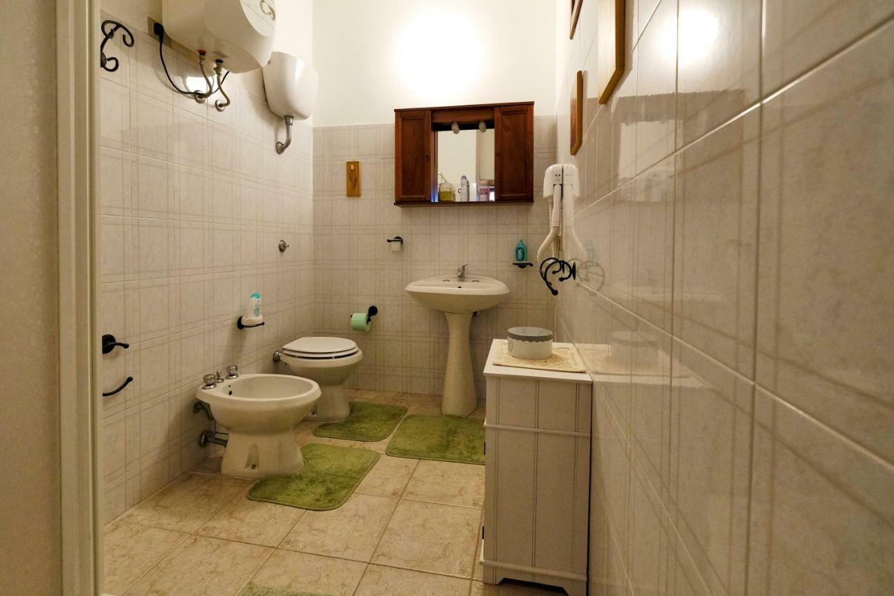 إيغليزياس Bed & Breakfast L'Aquilino المظهر الخارجي الصورة