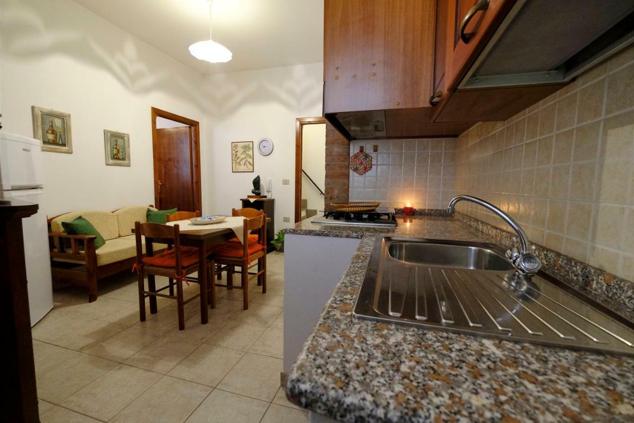 إيغليزياس Bed & Breakfast L'Aquilino المظهر الخارجي الصورة